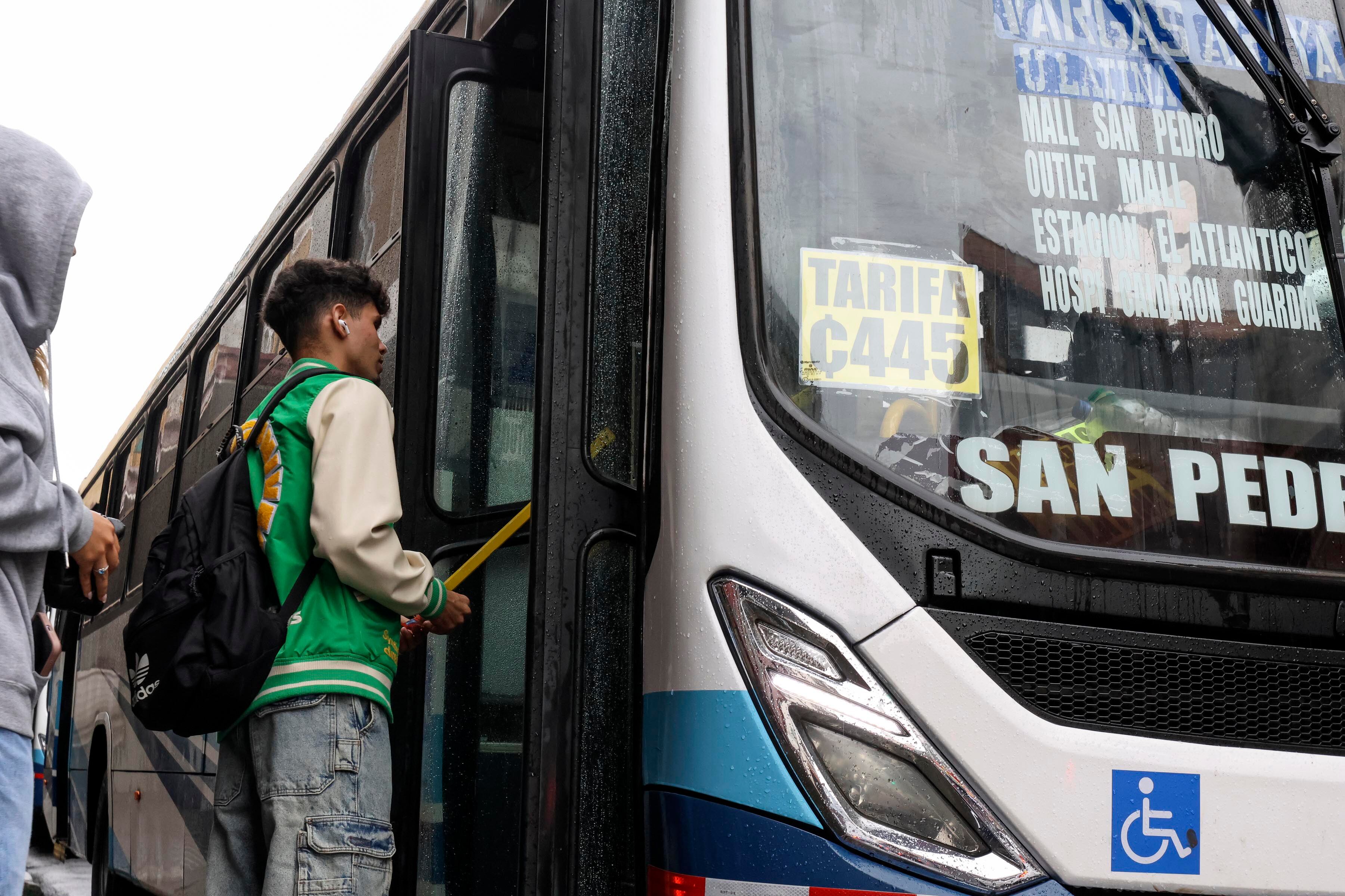 Autobuses ruta San Pedro de Montes de Oca