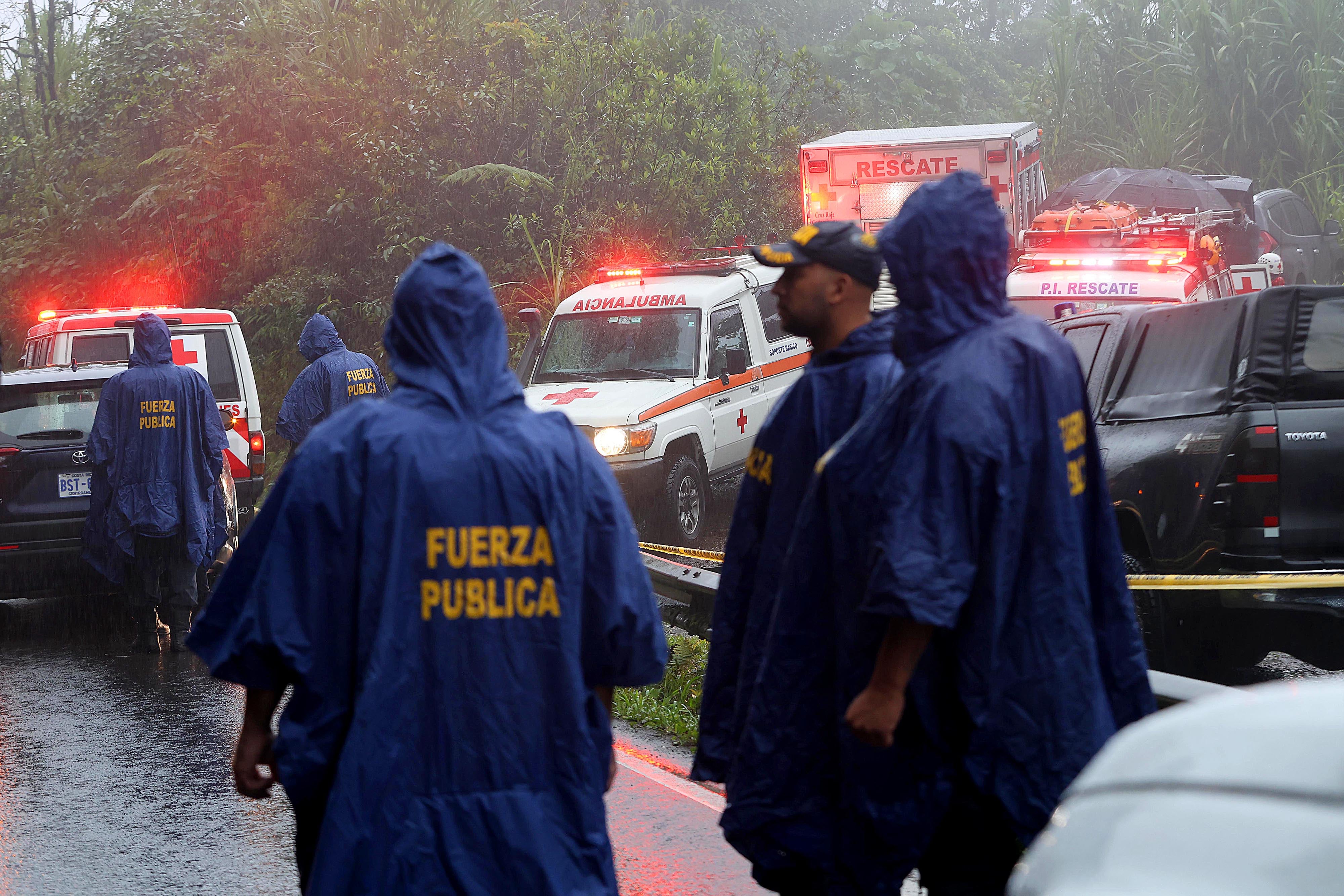 26/04/2024 Cerro Zurquí. Este viernes el OIJ confirmó el hallazgo del cuerpo de Kimberly Araya. El cuerpo de la joven madre de 33 años, quien se encontraba desaparecida desde el jueves 18 de abril, fue encontrado este viernes a la 1:45 p.m. a dos kilómetros del túnel Zurquí, luego de varias horas inspeccionando barrancos aledaños a la ruta 32. En el operativo también participaron miembros de la Cruz Roja y de la Fuerza Pública. Foto: Rafael Pacheco Granados