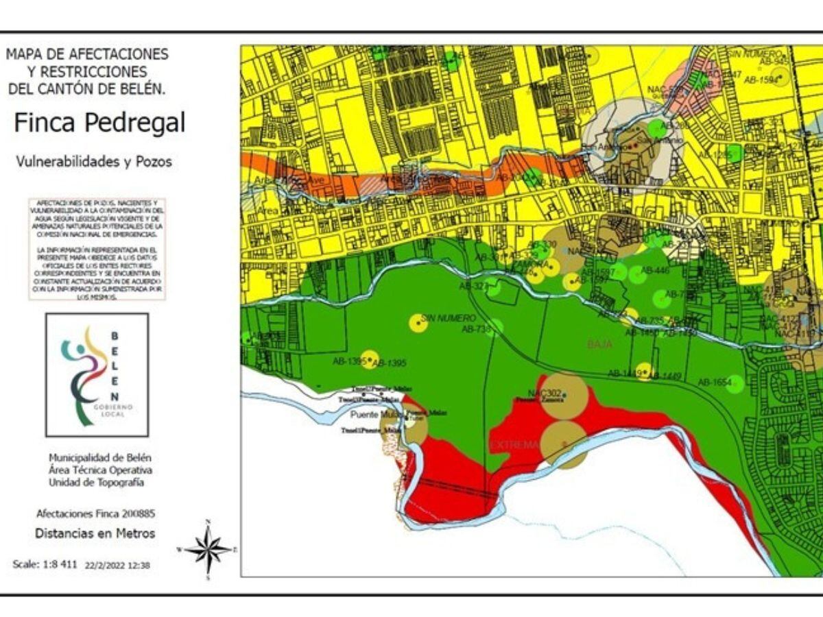 Los Mapas de Afectaciones y restricciones del Cantón de Belén dejan en evidencia que la Finca Pedregal está adyacente al manto acuífero y la planta del AyA en Puente Mulas (la zona marcada de rojo).