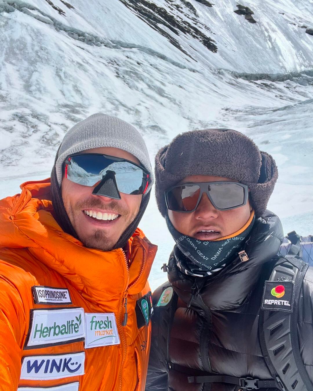 Daniel Vargas en su expedición por conquistar el Monte Everest 2024.