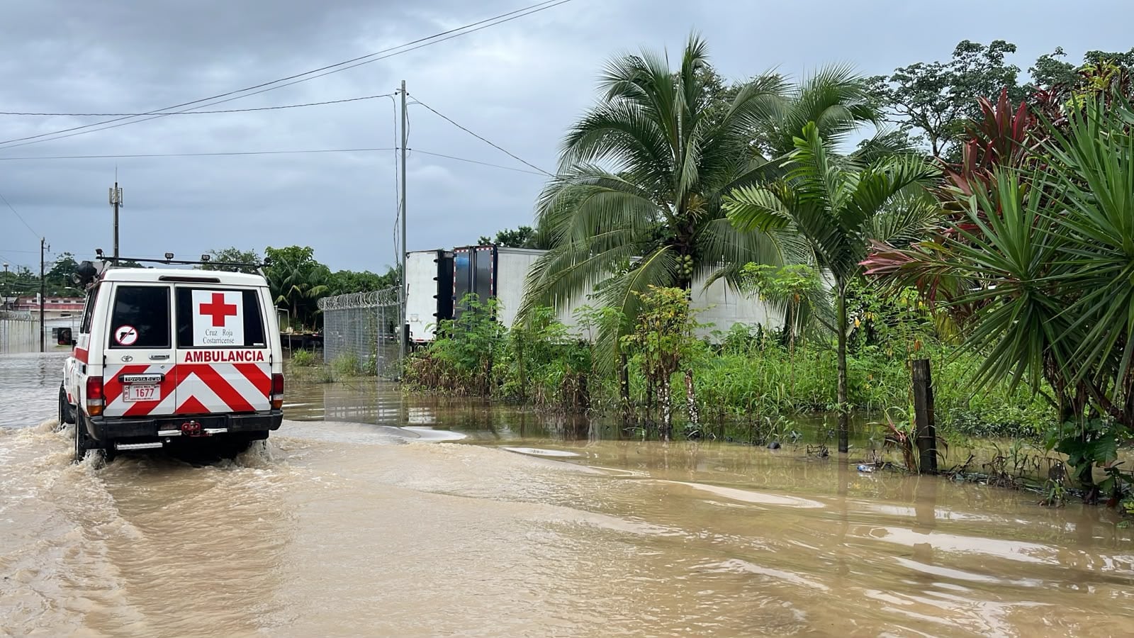 Las fuertes lluvias que afectan al país ya obligaron a cerca de 90 personas a refugiarse en albergues en el Caribe de Costa Rica. Foto: Cruz Roja