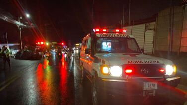 Dos familias amanecieron de luto por desgracias similares en carreteras de Grecia y Cahuita