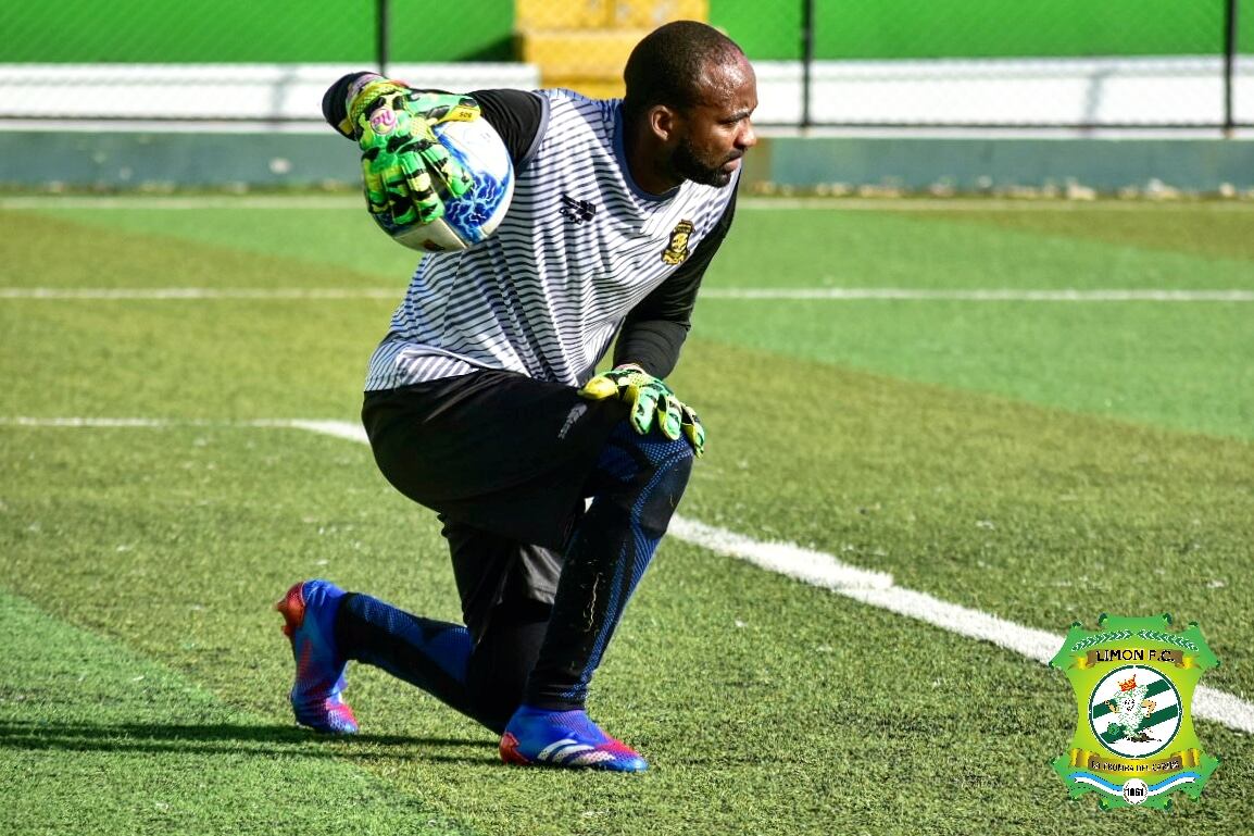 Dexter Lewis, Limón FC