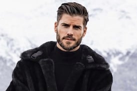 “En el paraíso”: el galán europeo que desató suspiros desde Costa Rica