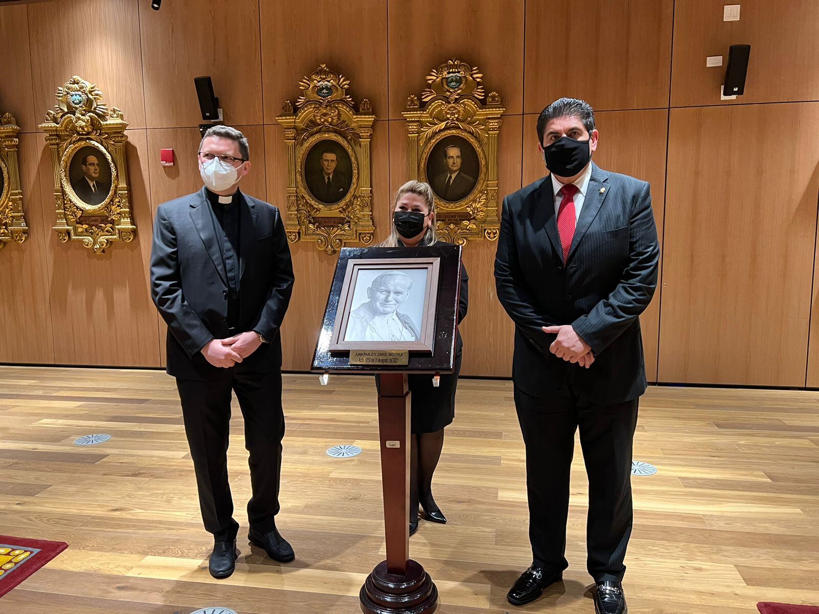 Un retrato de san Juan Pablo II estará en la Asamblea Legislativa a partir de este 10 de febrero del 2022 cuando lo declararon Ciudadano de Honor de Costa Rica