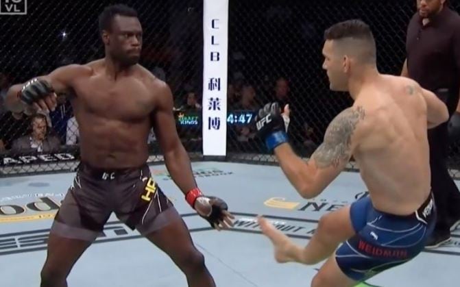 Chris Weidman solo pudo pelear 17 segundos. Twitter.