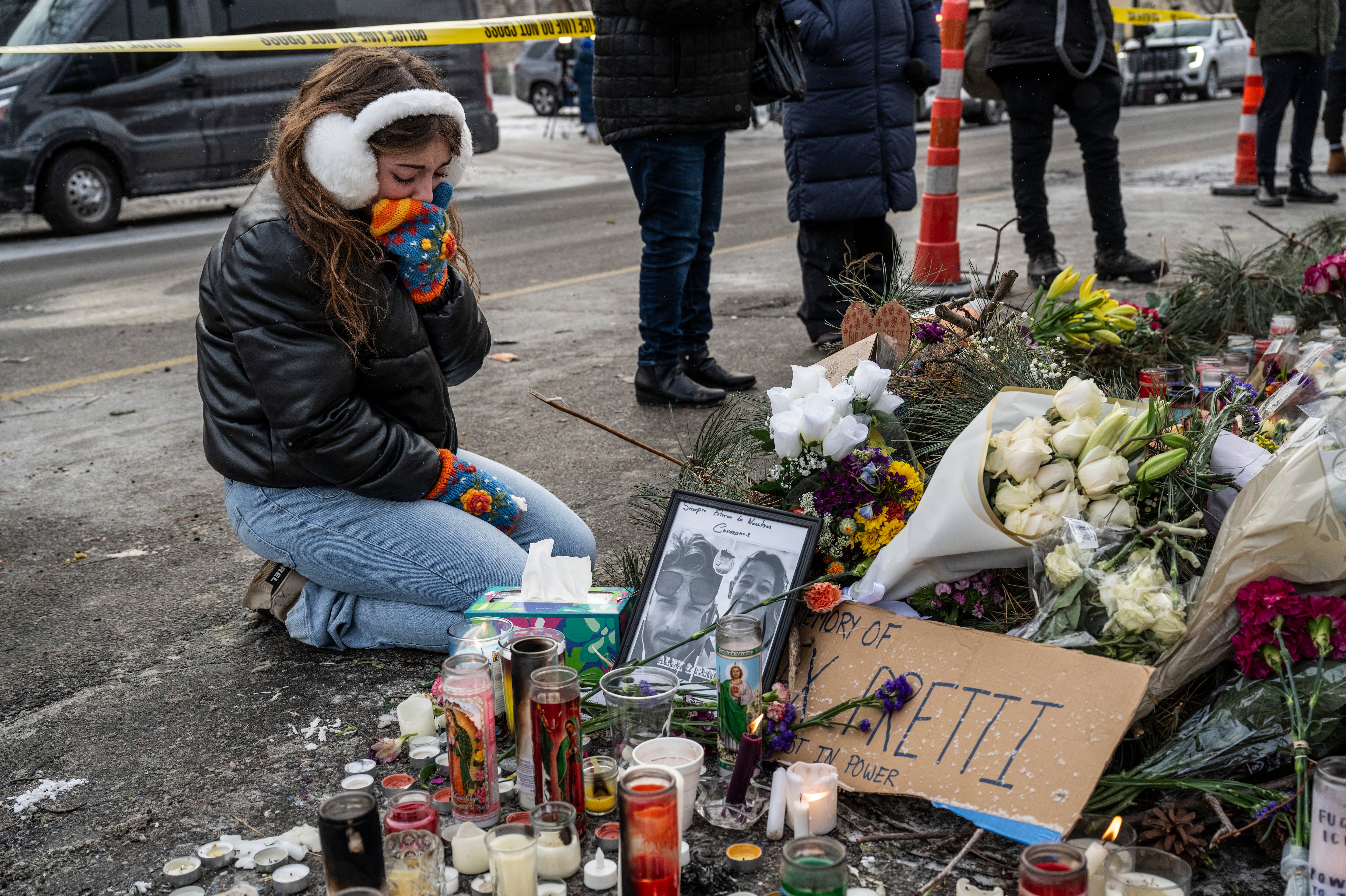 Vecinos de Mineápolis se reunieron pese al frío extremo para exigir respuestas tras el operativo federal que terminó con una persona fallecida.