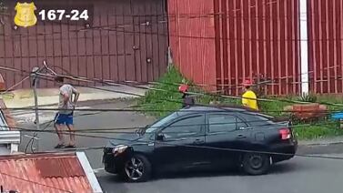 Cuatro jóvenes quedaron grabados al atacar de muerte a hombre que salió de la cárcel