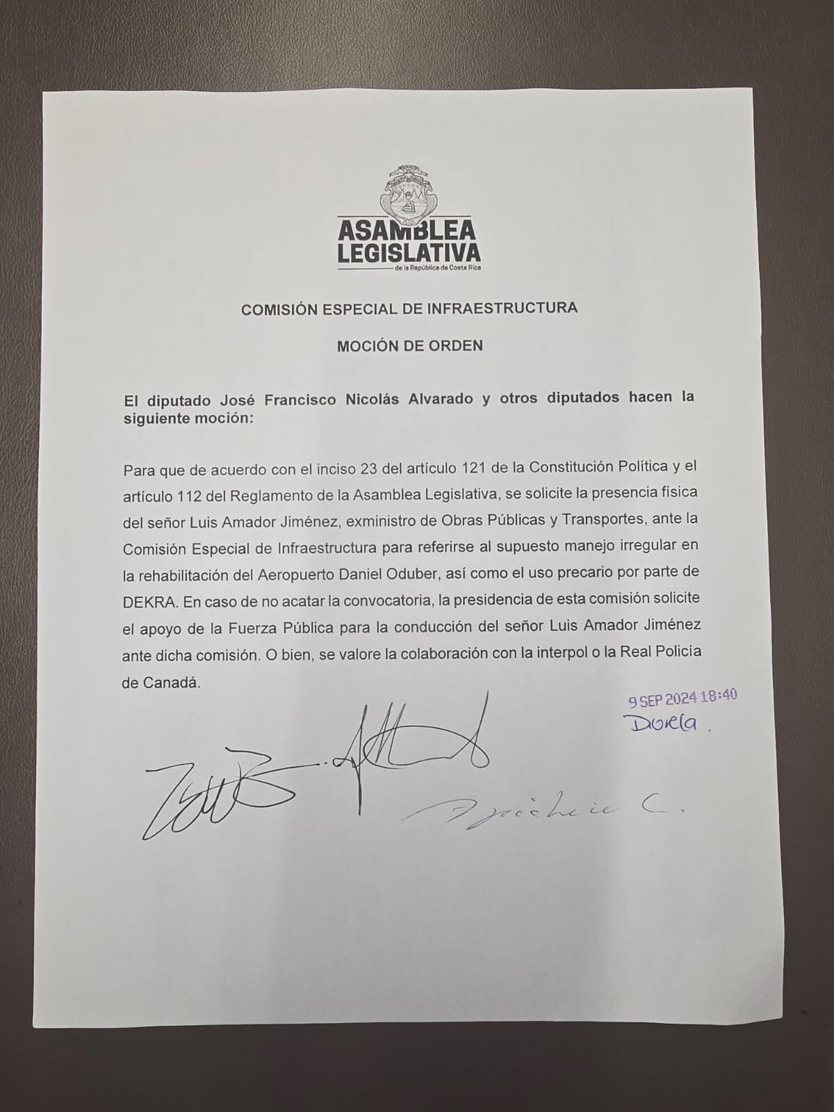 Nuestra Fuerza Pública, la Interpol y hast ala Real Policía de Canadá, podría meterse con Luis Amador si exministro de Obras Públicas y Transportes (Mopt) no se presenta a responderle a los diputados en la Asamblea Legislativa.