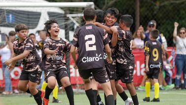 Super Liga Claro Internacional dio el pitazo inicial este domingo