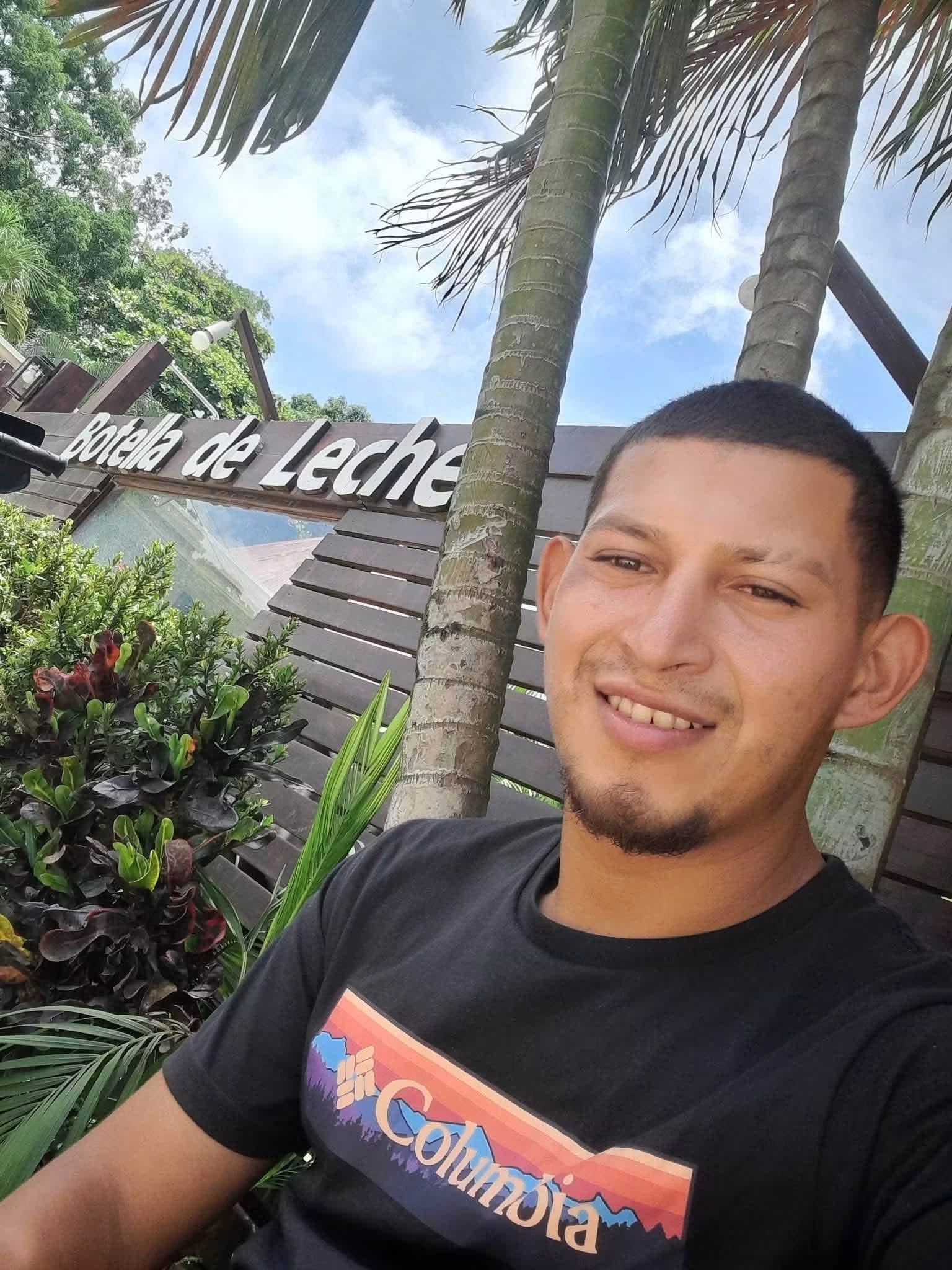 Félix Irías, de 26 años, es la víctima con signos de tortura y que fue hallado muerto en las ruinas del CNP en San José, el domingo 30 de agosto del 2026. Foto: Tomada de redes sociales