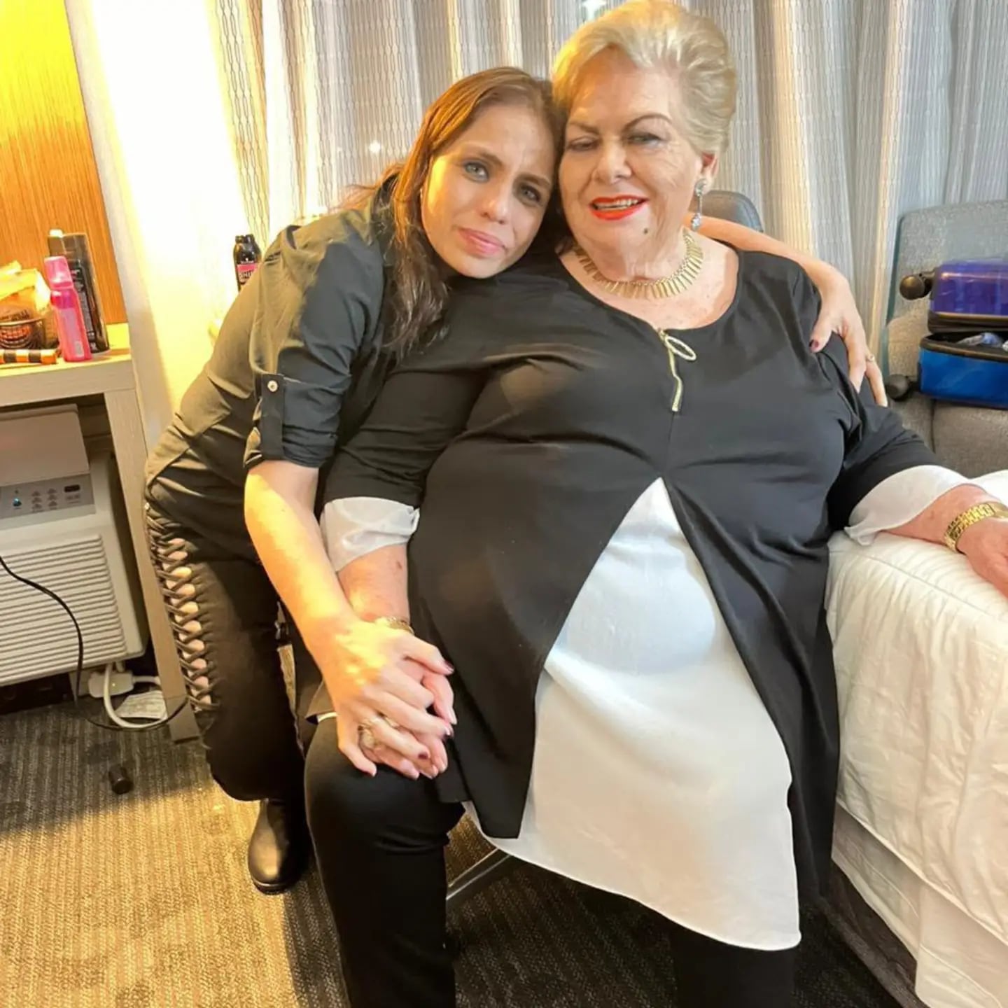 Martha Elena Martínez Viveros, hija de la recordada cantante Paquita la del Barrio