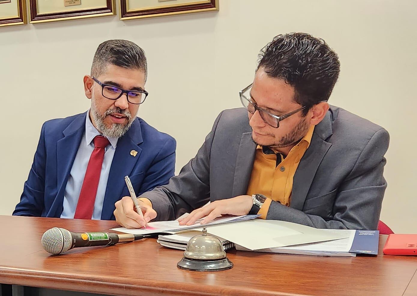 Sector patronal presenta su propuesta de aumento salarial para el sector privado para el 2024.