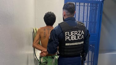 Video cambia versión del brutal crimen en Chomes y revela quién llevaba el puñal