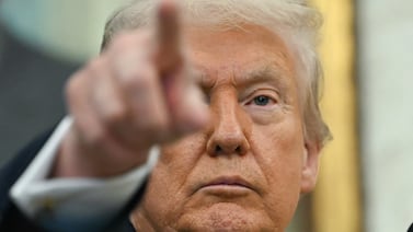 Trump dijo este miércoles que analiza realizar ataques terrestres contra cárteles en Venezuela