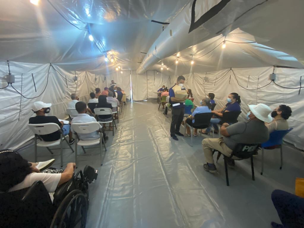 Dos equipos de la Clínica Oftalmológica de la Caja Costarricense de Seguro Social (CCSS) se trasladaron al hospital de Guápiles (Pococí, Limón) con el propósito de realizar durante esta semana 200 cirugías de catarata en ojos