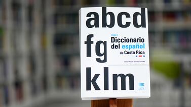 Tico duró 32 años creando diccionario con palabras como: “tuanis”, “mop”, “brete”, entre otras