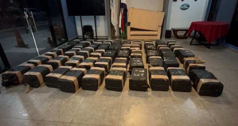 Las drogas fueron decomisadas a dos ecuatorianos y a tres colombianos