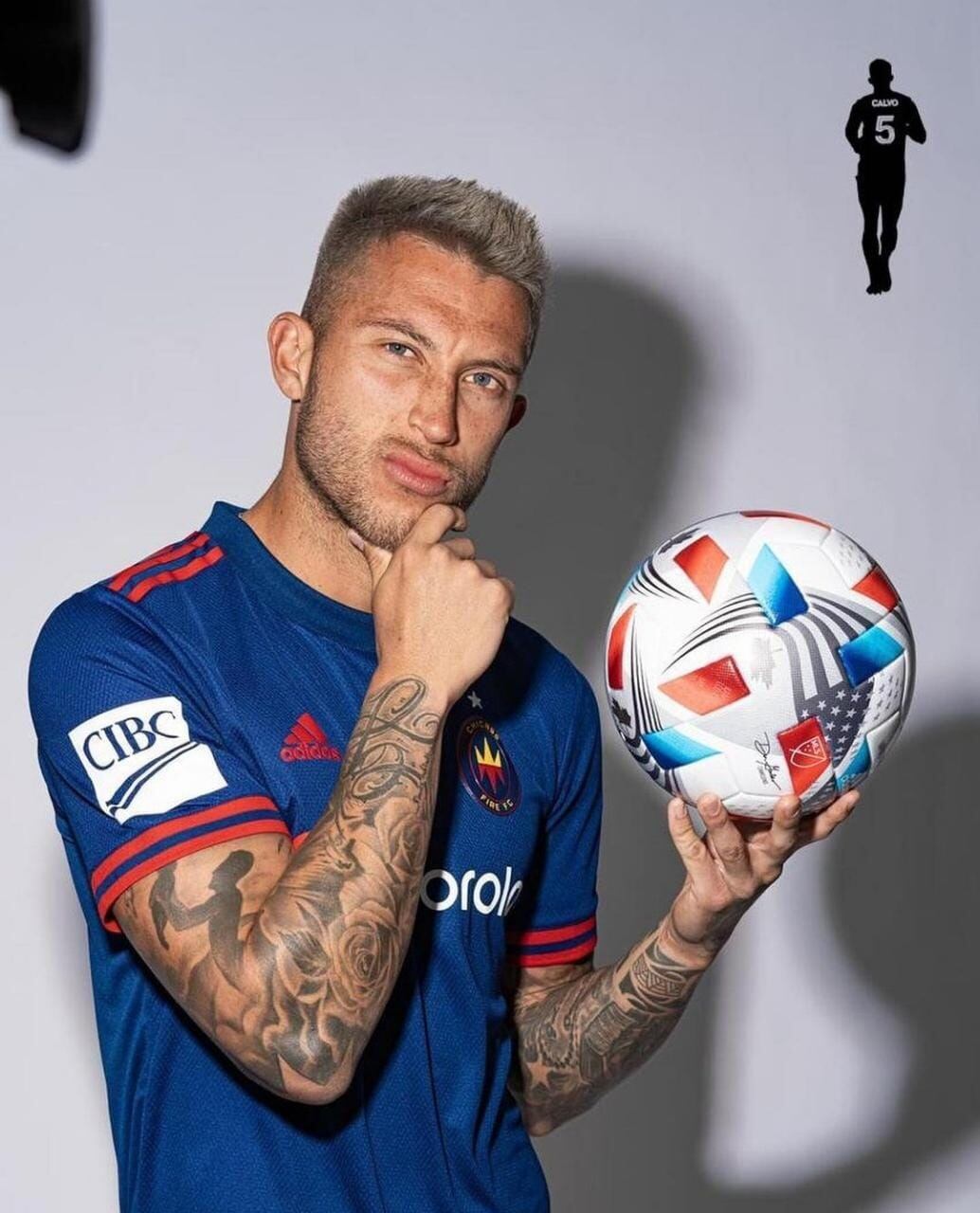 Francisco Calvo, defensor costarricense. Instagram.