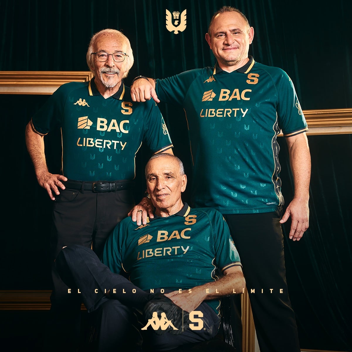 Saprissa presentó su tercer uniforme este jueves. Foto: Prensa Saprissa