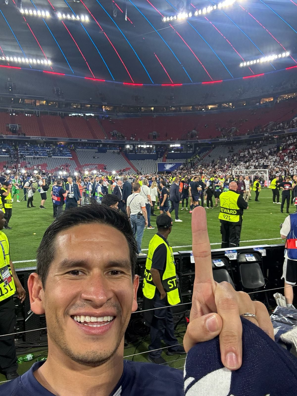 Daniel vivió la final del PSG ante el Inter el año pasado también en el estadio