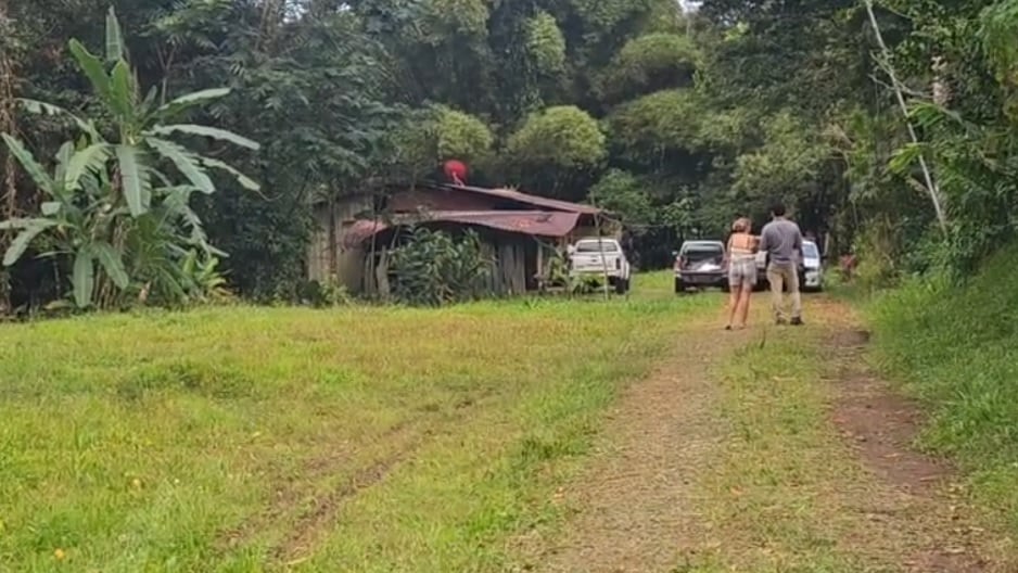 El crimen ocurrió en una propiedad en Garabito de Aguas Zarcas, en San Carlos. Foto Allan Jara.