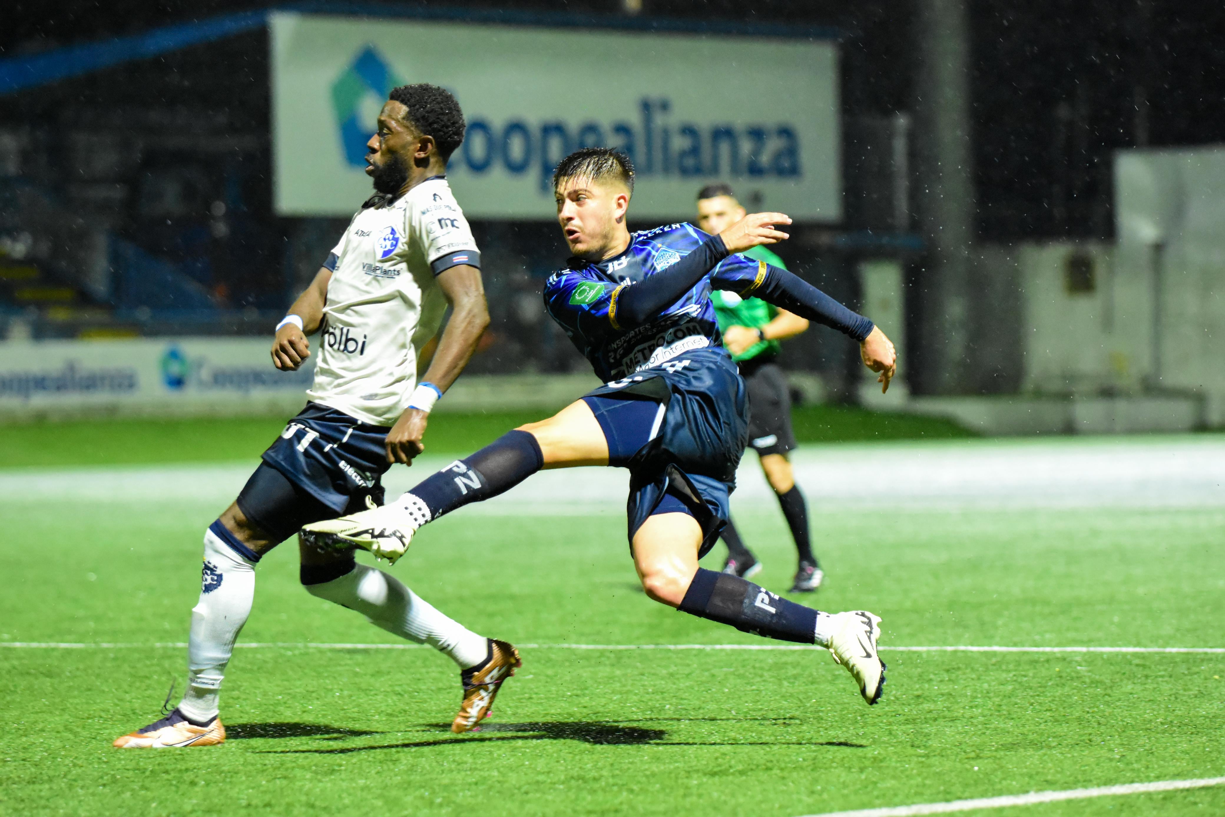 Pérez Zeledón - Cartaginés, estadio Municipal de Pérez Zeledón