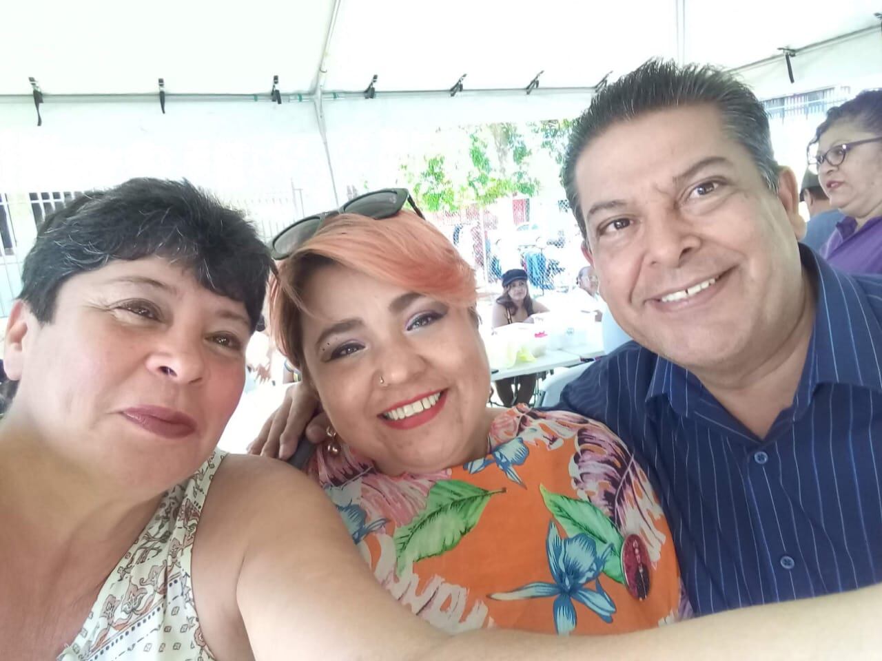 En medio de un profundo dolor también hay un profundo agradecimiento, según nos explica Carlos Cascante Vega, el hijo de Carlos Cascante Duarte, el alcalde de Tibás quien falleció el 16 de mayo del año pasado por culpa del covid-19. Doña Heidy Arce (izquierda) y doña Laura Gómez, compartieron muchos años con don Carlos.