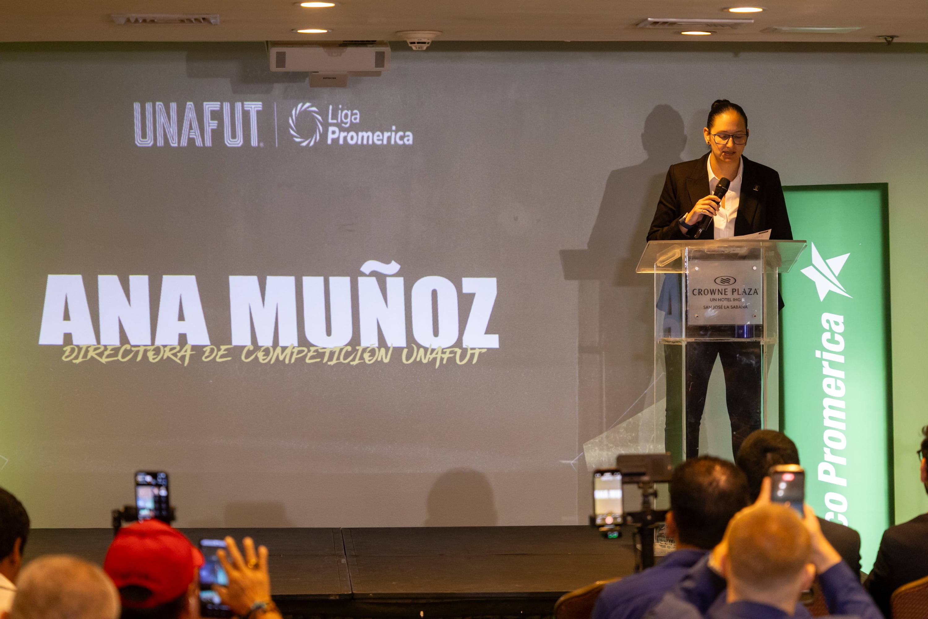 02/12/2025, San José, Hotel Crown Plaza, presentación del calendario de la UNAFUT para el campeonato de clausura 2026 y la presentación de Germán Chavarría como el dedicado del torneo.