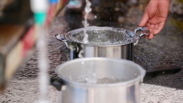 Vecinos de los Hatillos sin agua: “No estamos comiendo tres veces al día para no gastarla”
