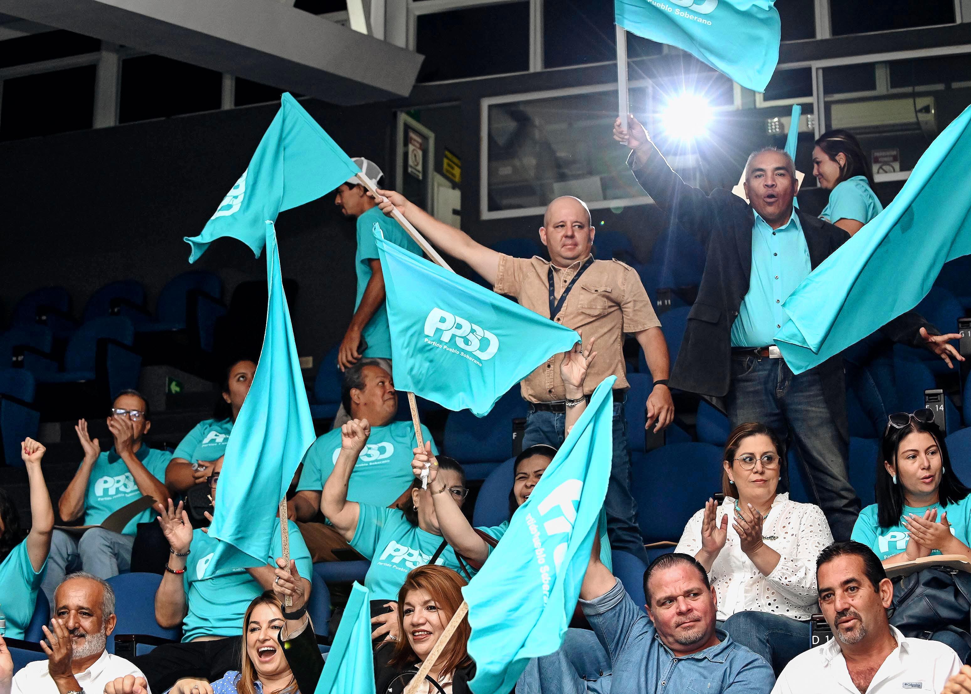 Fotos para nota de REVISTA DOMINICAL nuevo partido Pueblo Soberano