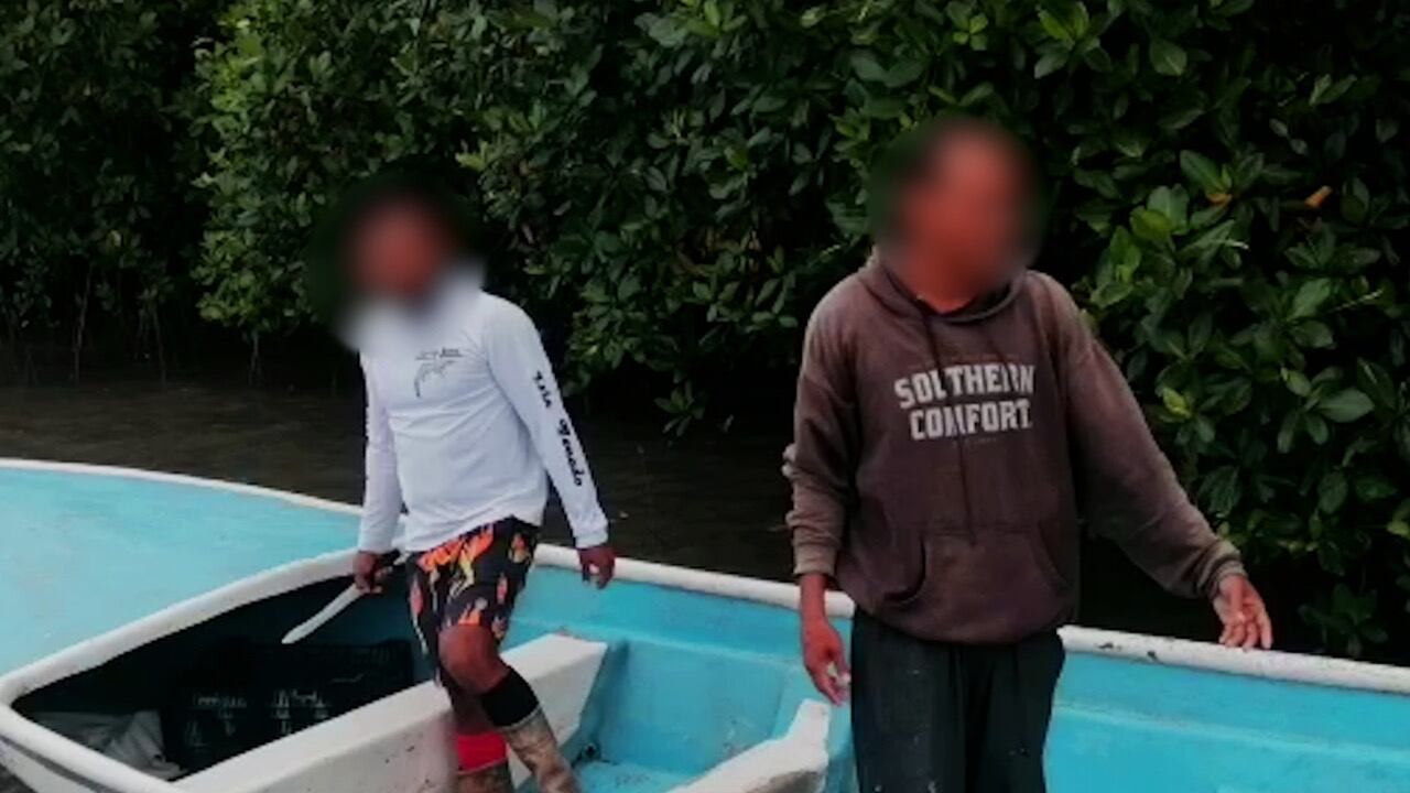 Uno de los hombres habría amenazado a los guardacostas con un puñal. Foto MSP.