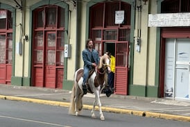 De Luján a Zapote: así luce San José en el nuevo video de Juanes “Beso de novela”