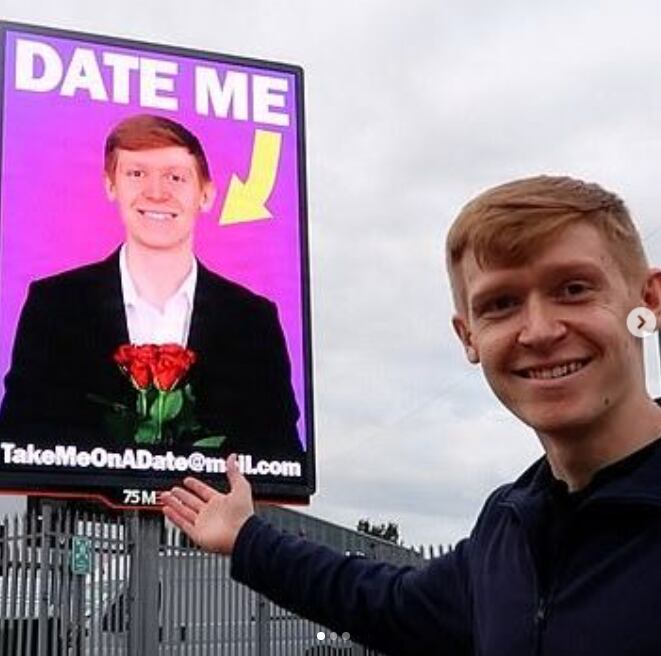 Jóvenes buscan novia en vallas. Foto: El Tiempo, GDA