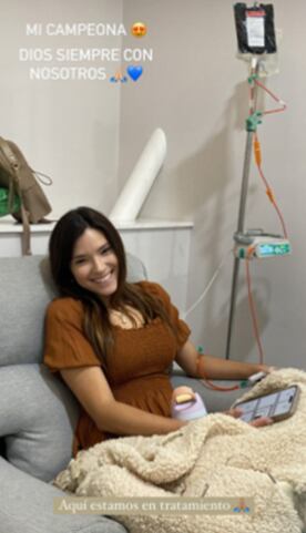 María González estuvo de nuevo en el hospital recibiendo tratamiento contra su cáncer.