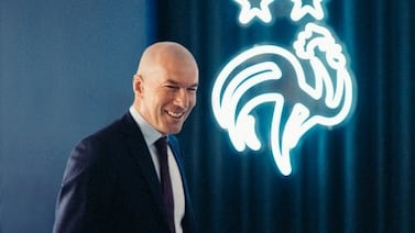 Zinedine Zidane cumple “un sueño” y asume el banquillo de Francia