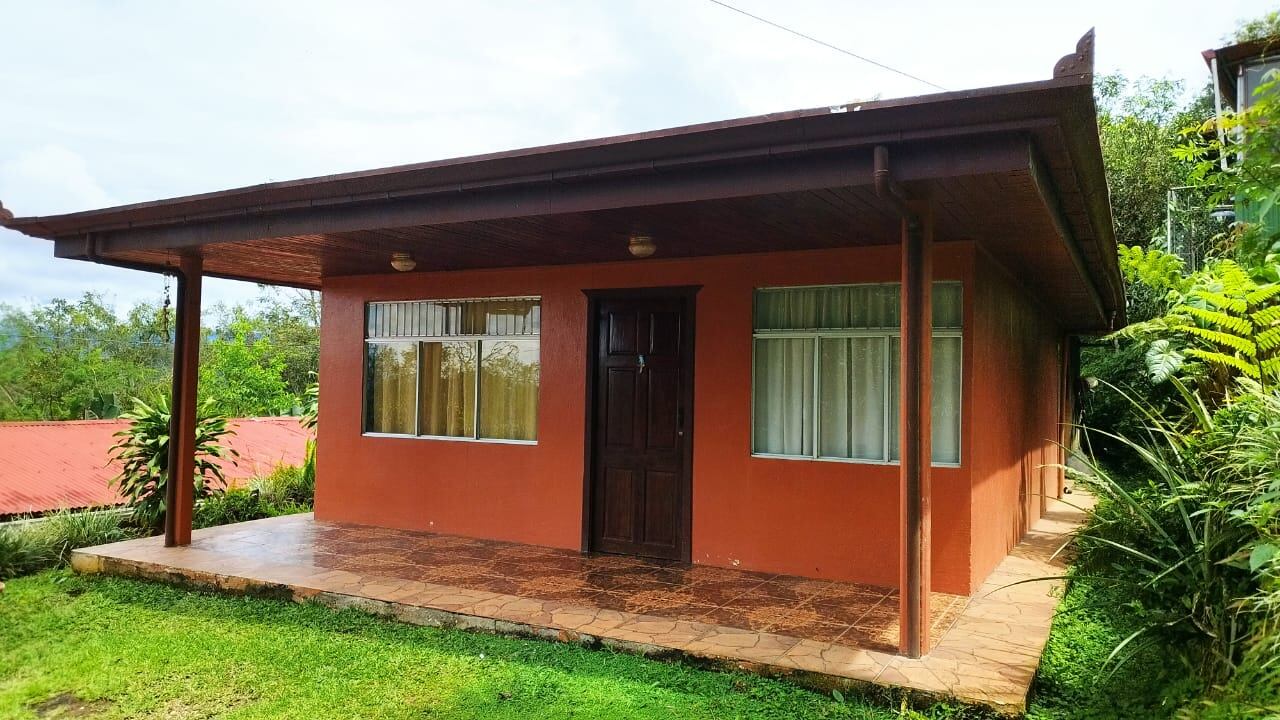 Coopealianza tiene varios lotes a la venta a buenos precios, para aquellas personas que están en busca de una casa o un terreno para construir su vivienda.