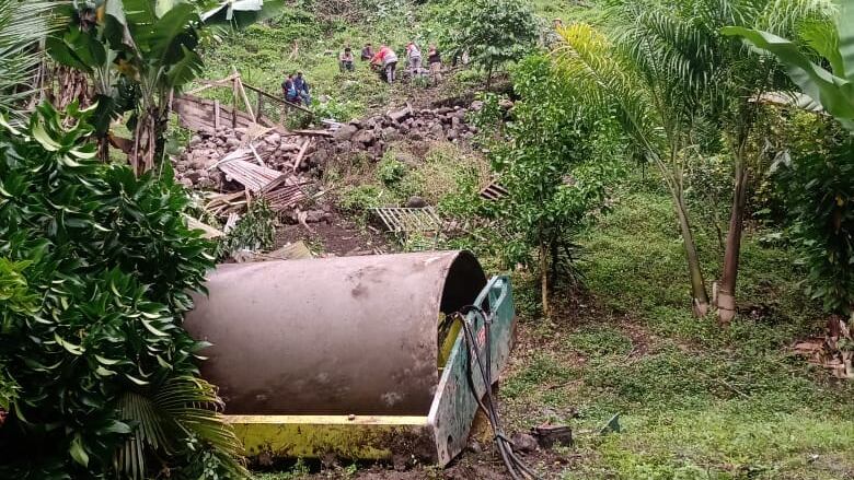 Trabajador murió aplastado por una planadora en Tucurrique de Jiménez, Cartago. Foto: Tomada de Noti/sucesos Desampa