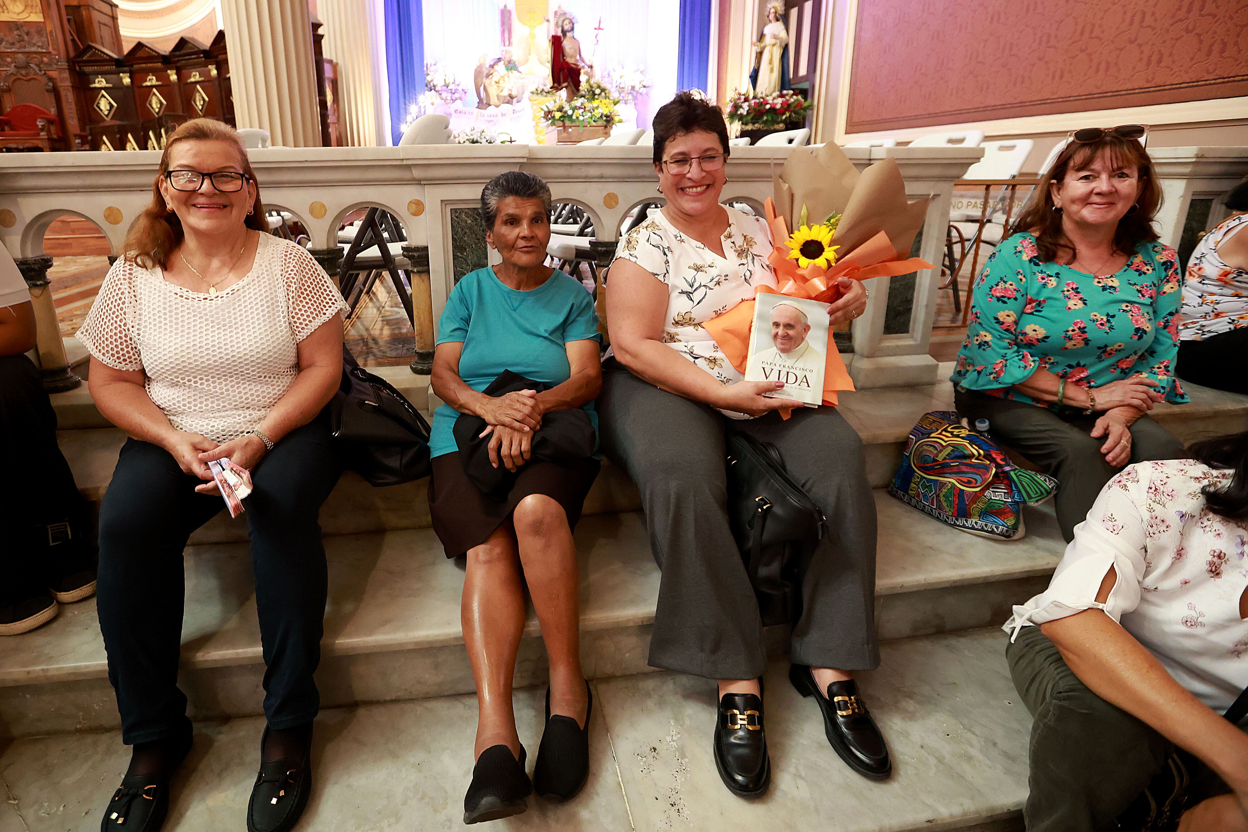 Misa oficial por el papa Francisco