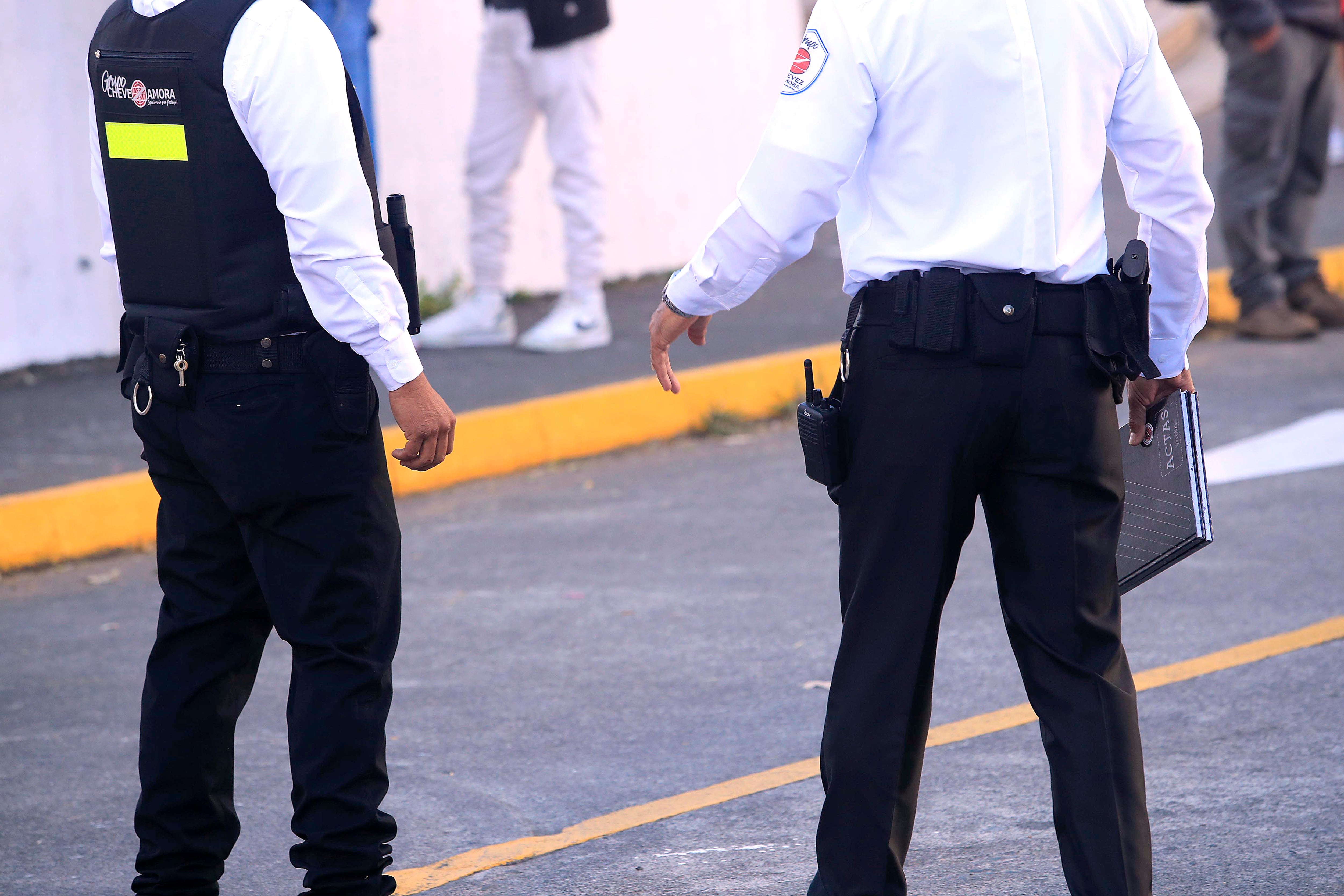 21/12/2023     La Sabana. Oficiales de Seguridad Privada.