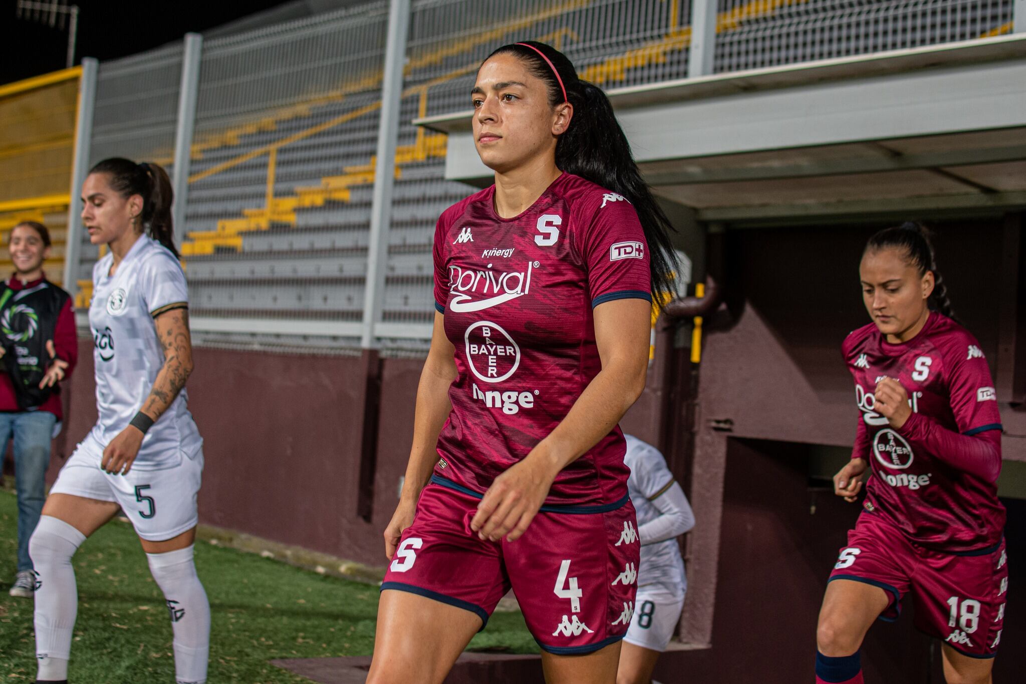 La defensa Mariana Benavides jugará su primer clásico con Saprissa, este martes. Facebook Saprissa.