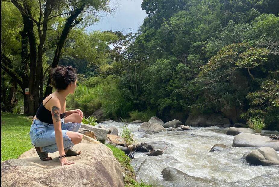 La educadora Sharon Padilla murió en un accidente cuando viajaba en moto