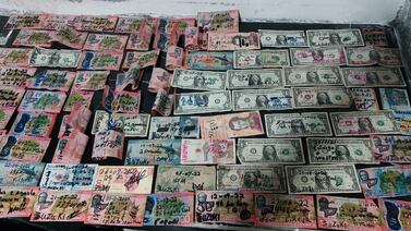 Supuestos narcos deterioran los billetes para darle garantía a sus “negocios”