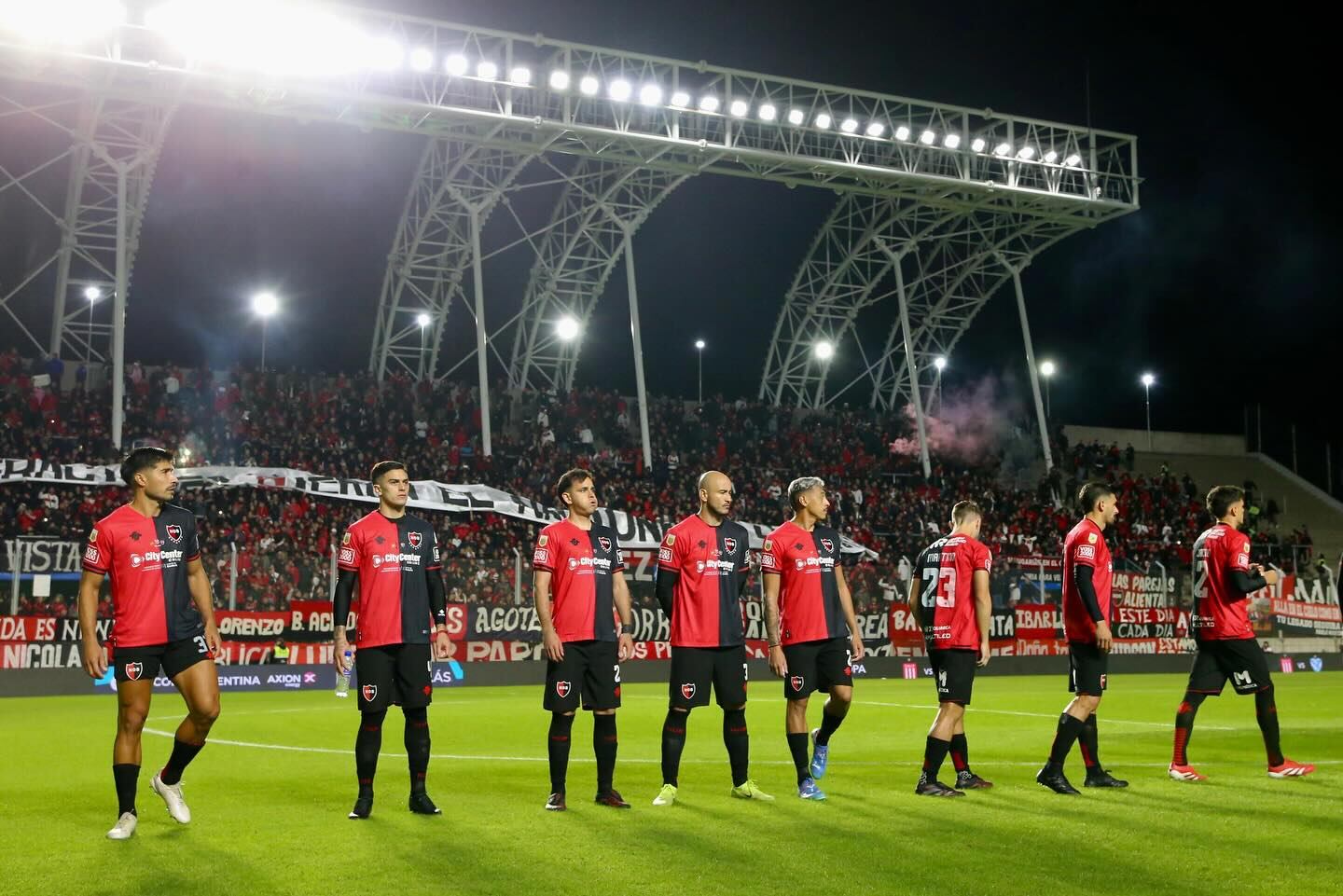 Keylor Navas derrotó 2-0 a Defensa y Justicia y espera por rival para los octavos de final de la Copa Argentina. Facebook NOB.