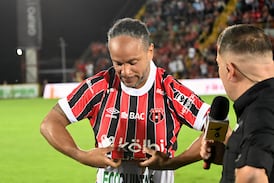 Jonathan McDonald sufrió un duro momento tras su retiro del fútbol