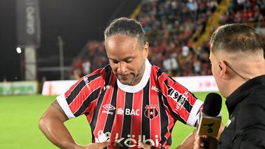 Jonathan McDonald sufrió un duro momento tras su retiro del fútbol