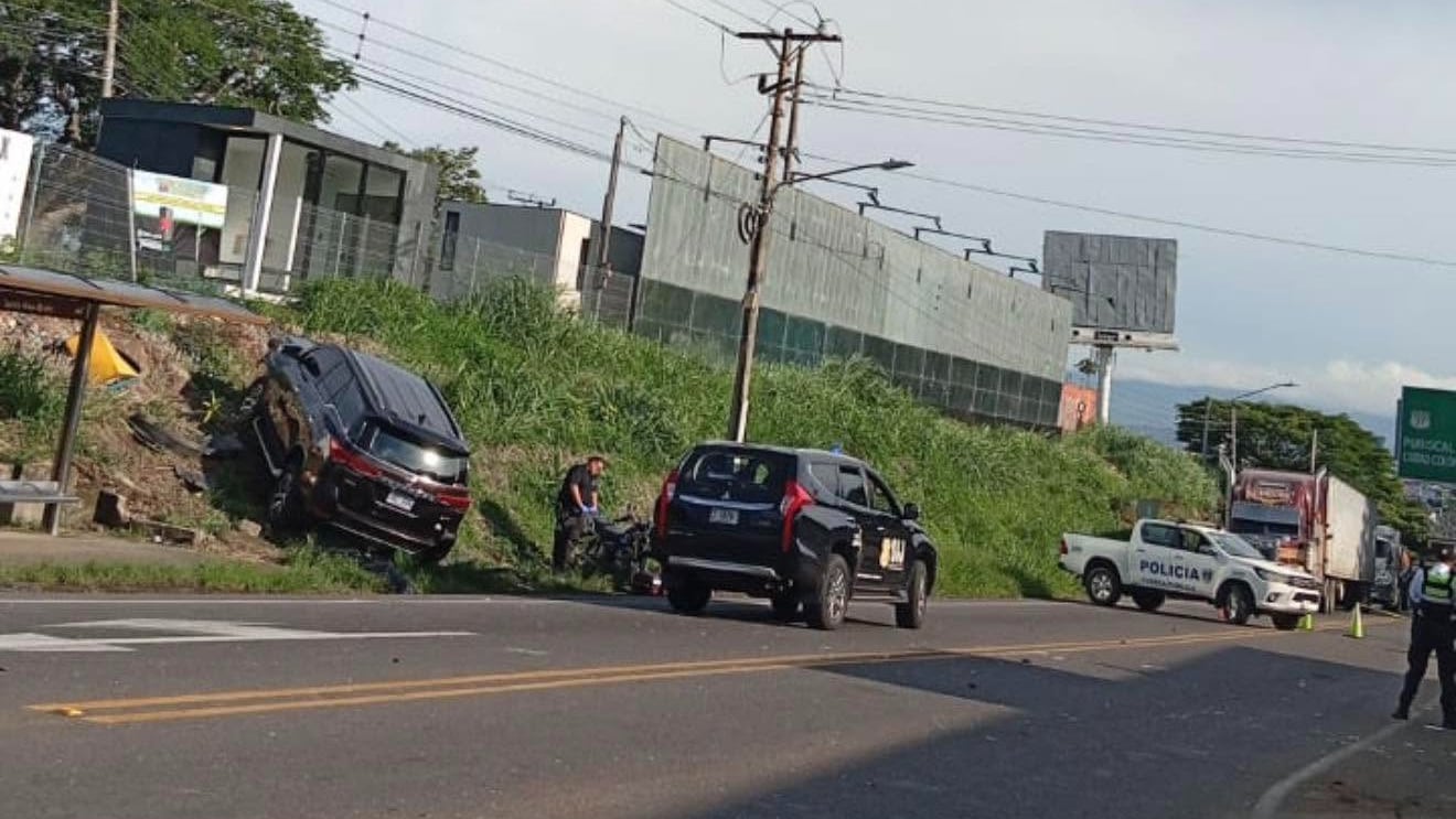 Un motociclista de apellido Jiménez, de 44 años, perdió la vida durante la madrugada del viernes 12 de junio del 2026, en Pozos de Santa Ana. Foto: Tomada de Mundo Santa Ana