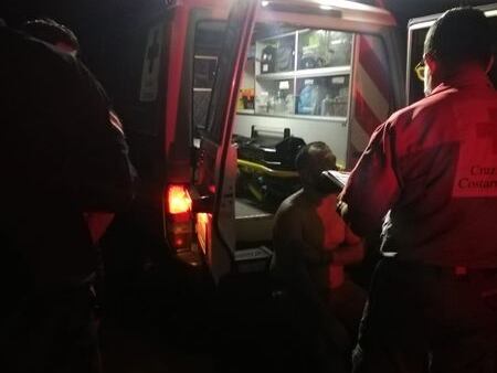 Triatleta salvó a hombre de morir ahogado en Dominical. Foto tomada de Facebook.