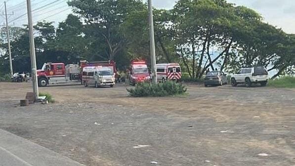 Una visita al mirador de Jacó se convirtió en una verdadera tragedia la tarde de este martes 7 de noviembre. Foto: Cortesía