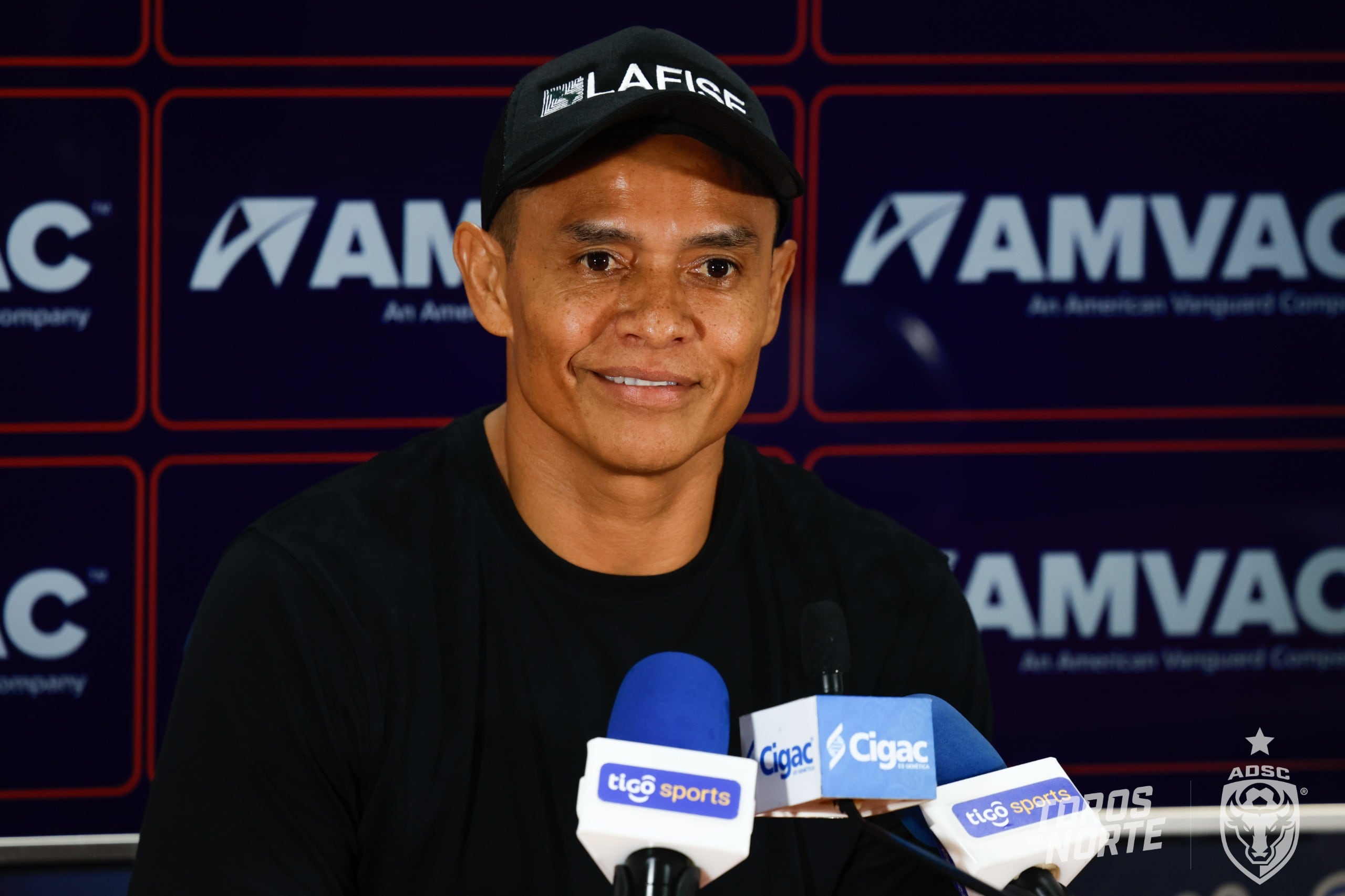 Wálter Centeno habló más con su rostro que con sus palabras en la conferencia de prensa entre San Carlos y Cartaginés.
